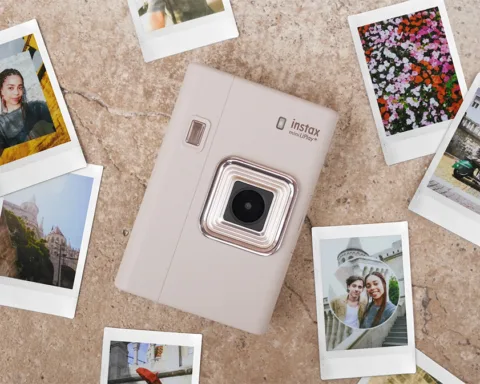 Fujifilm-Umumkan-Kamera-Instan-Hybrid-Instax-Mini-LiPlay-Plus-dengan-Dua-Kamera