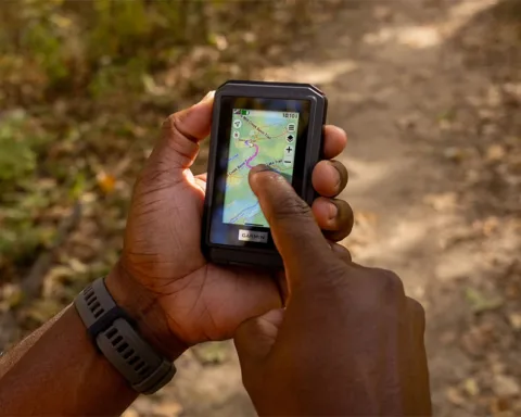 Garmin-eTrex-Touch-Adalah-Navigator-GPS-Genggam-Tangguh-dengan-Baterai-Panjang