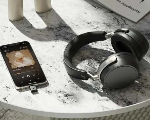 Headphone-Sennheiser-HDB-630-Baru-Mendukung-High-res-Audio-Baik-Nirkabel-maupun-Kabel