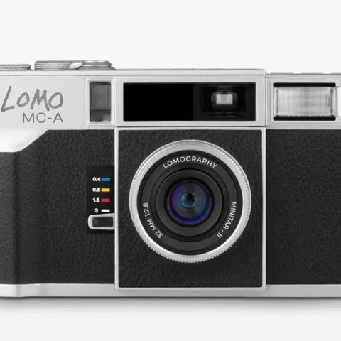 Lomography-Umumkan-Lomo-MC-A,-Kamera-Film-Analog-yang-Bisa-Diisi-Daya-Lewat-USB-C