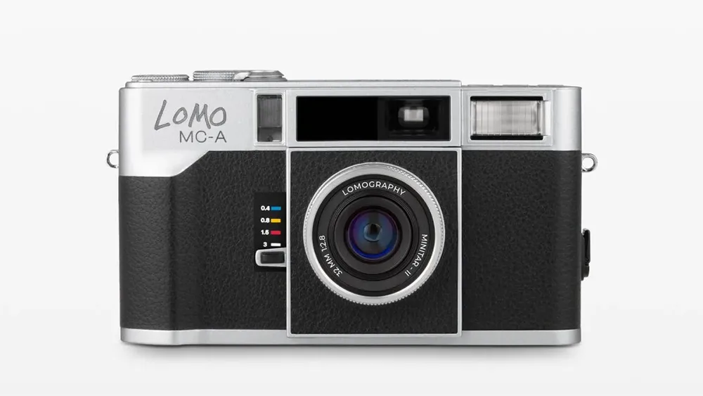 Lomography-Umumkan-Lomo-MC-A,-Kamera-Film-Analog-yang-Bisa-Diisi-Daya-Lewat-USB-C