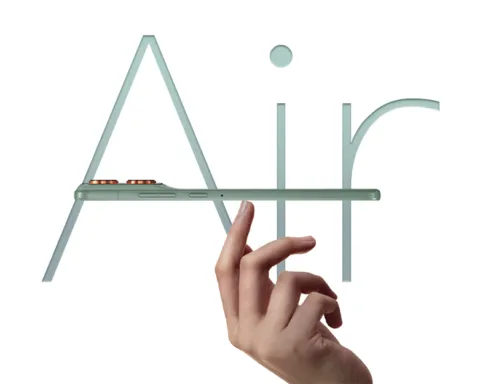 Motorola-Punya-Moto-X70-Air,-Smartphone-Tipis-6-mm-dengan-Baterai-4.800-mAh