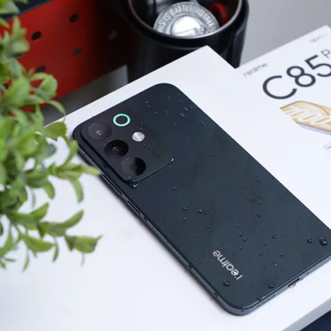 Review-realme-C85-Pro-Desain-3