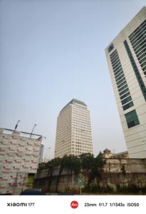 Hasil foto zoom Xiaomi 17T